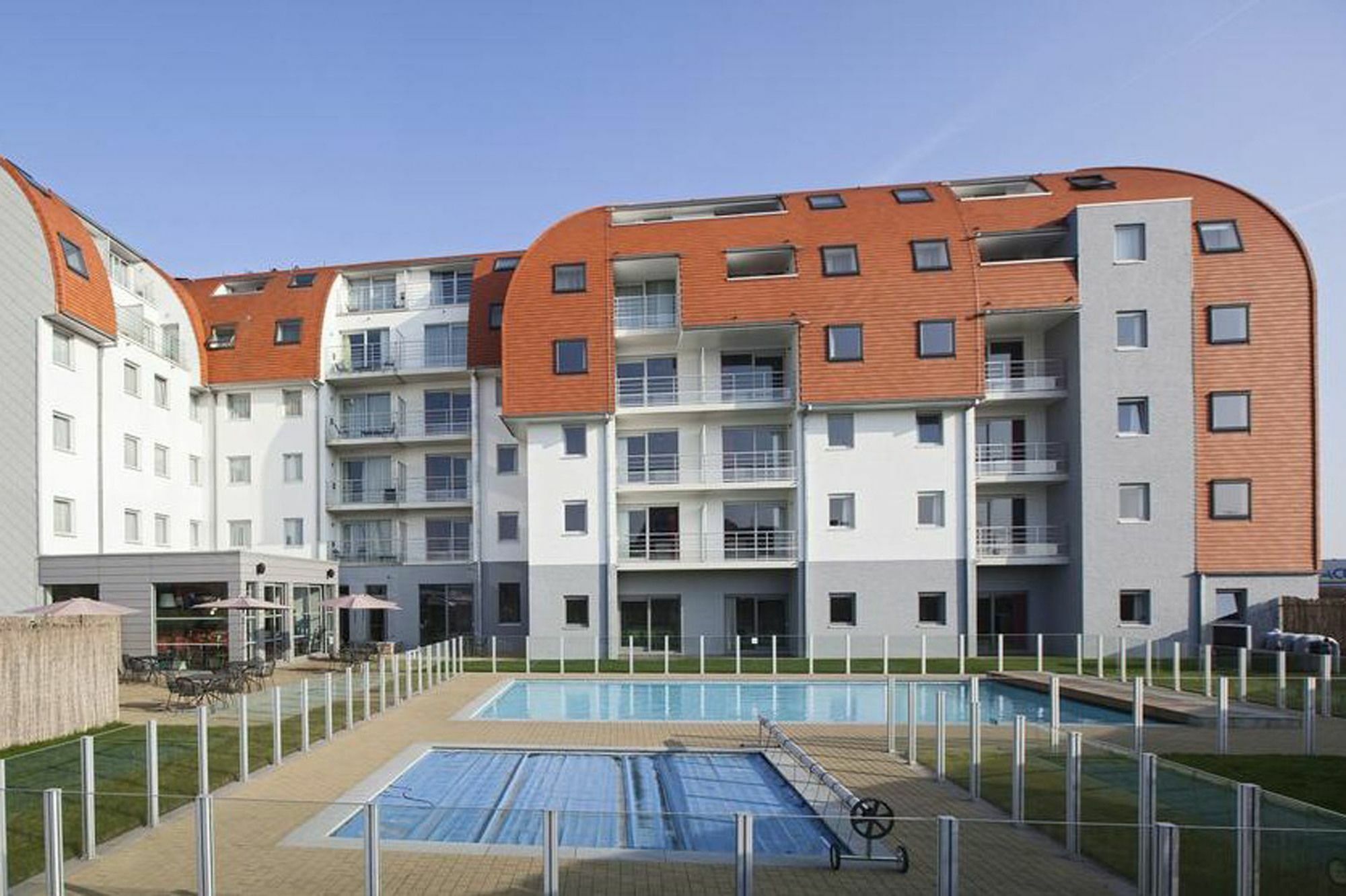 Holiday Suites Zeebrugge Exterior foto